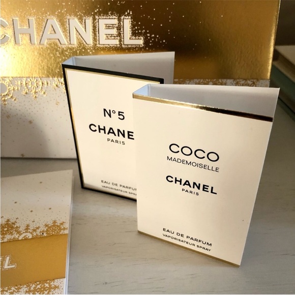 Chanel Limited Edition Beauty Bag and Gift Set - Picture 7 of 11